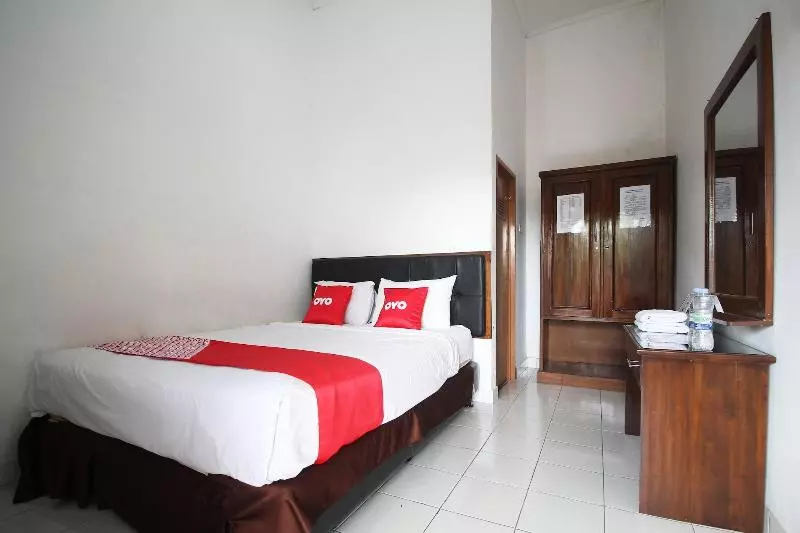 Hotelli Wisma Zahra By Oyo Rooms