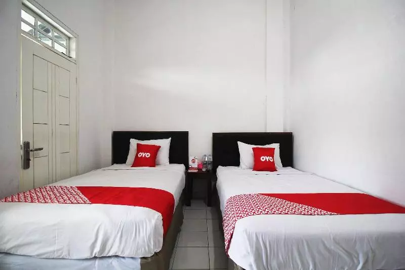 Hotelli Wisma Zahra By Oyo Rooms