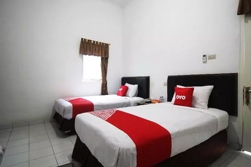 Hotelli Wisma Zahra By Oyo Rooms