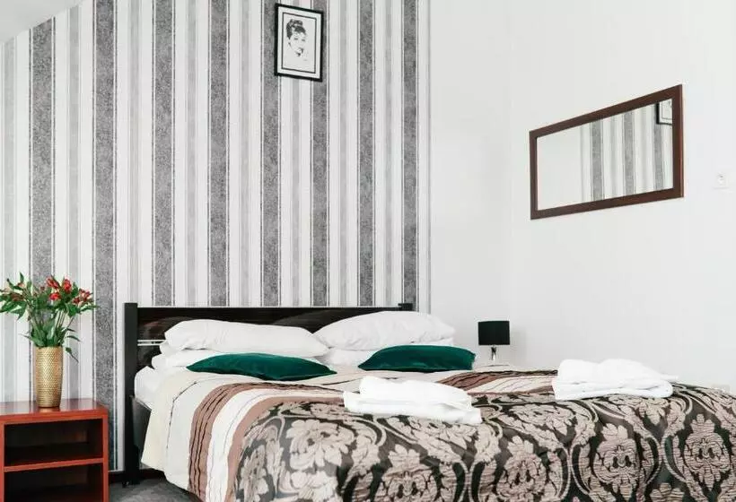 Hotelli Złotogórski