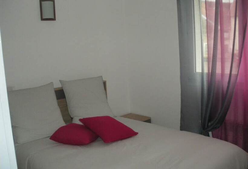 펜션 Au Pied De La Roche