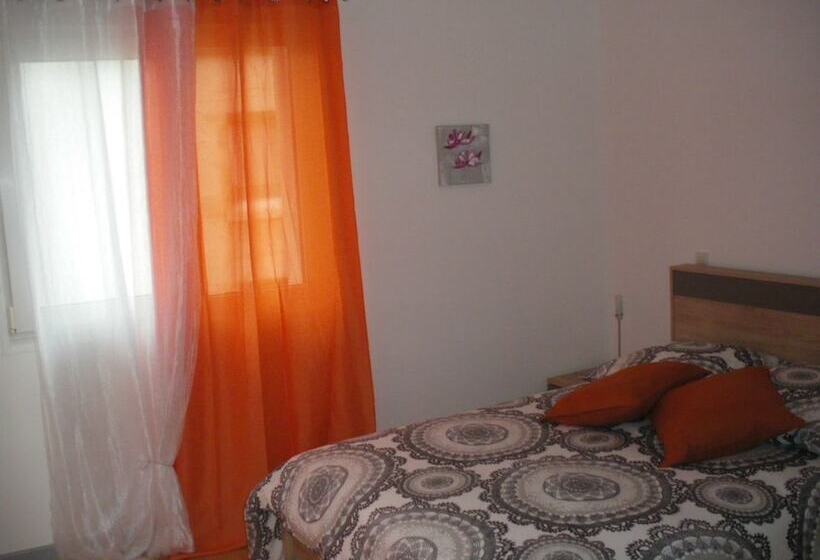 펜션 Au Pied De La Roche