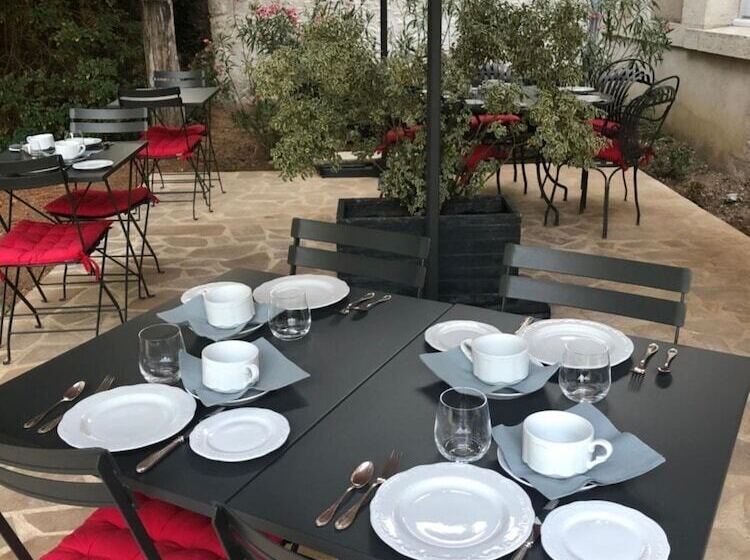 بنسيون Le Clos Saint Sulpice