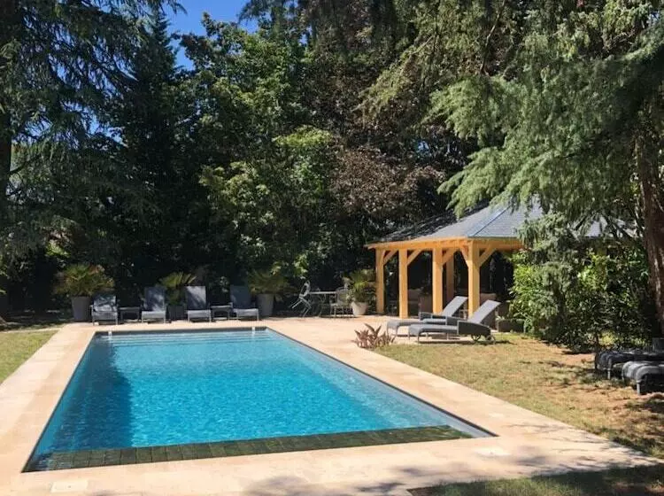 Majatalo Le Clos Saint Sulpice