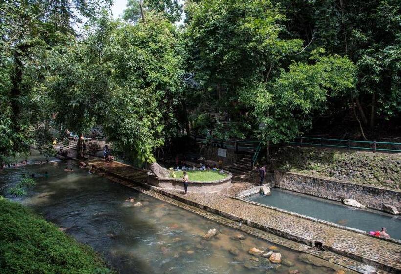 Pensjonat Thongphaphum River