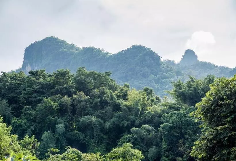 Majatalo Thongphaphum River