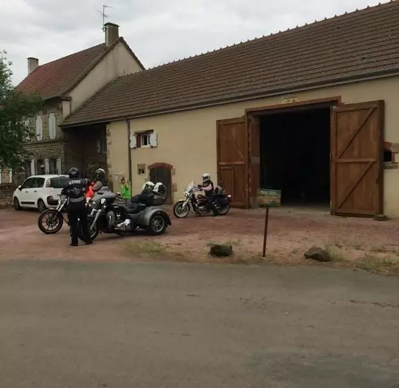 Aamiaismajoitus (B&B) Morvan Séjours