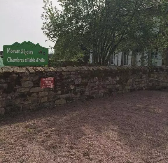 Aamiaismajoitus (B&B) Morvan Séjours