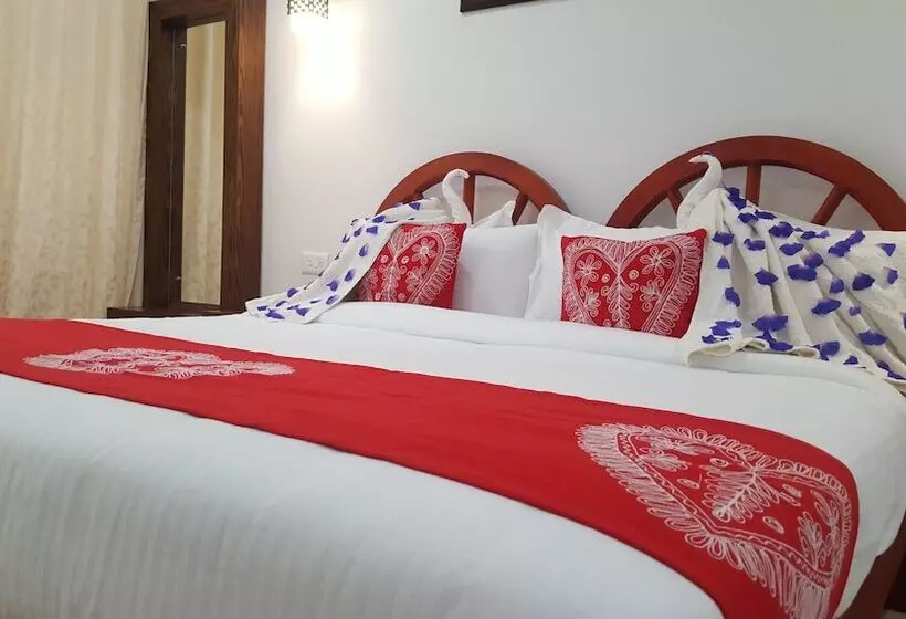 Bed & Breakfast Tree Blanche Munnar