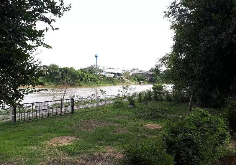 ホテル Baan Rimnam Resort