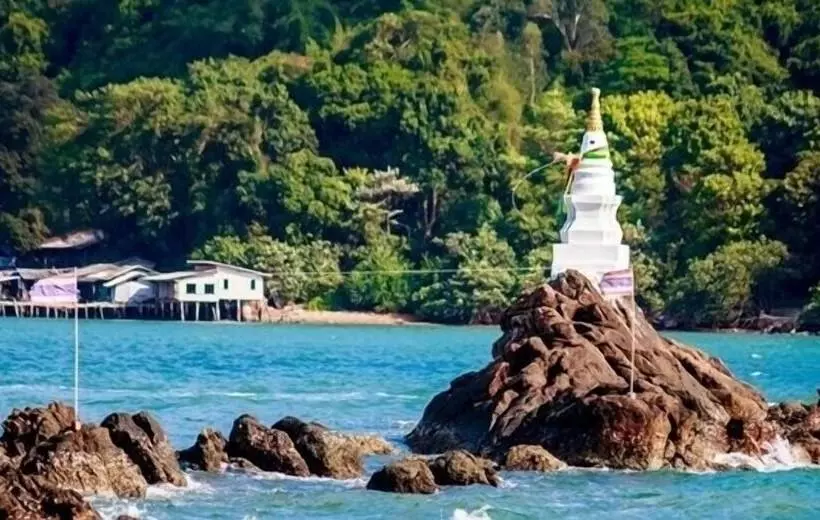 ホテル Baanpoonana