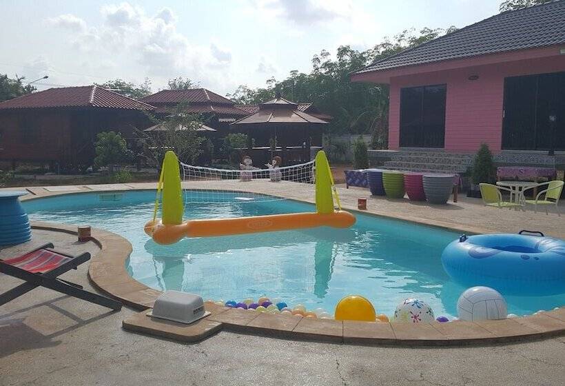 בית מלון כפרי Baanpoonana