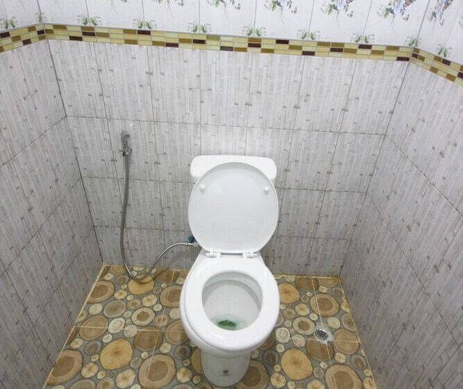 בית מלון כפרי Baanpoonana