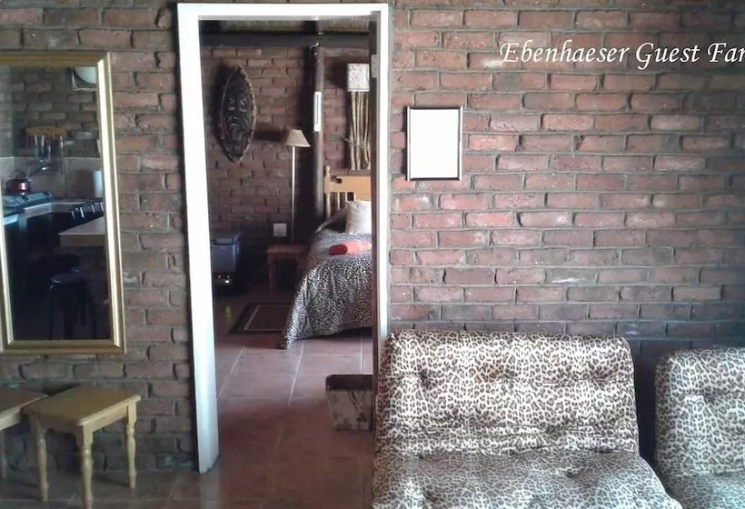 Hotelli Ebenhaeser Guest Farm