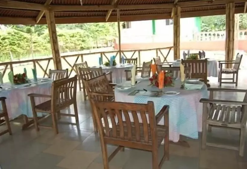 ホテル Konkon Wonderland