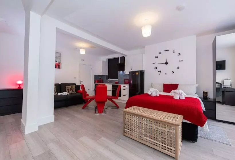 Hotelli Modern Studio In Harrow