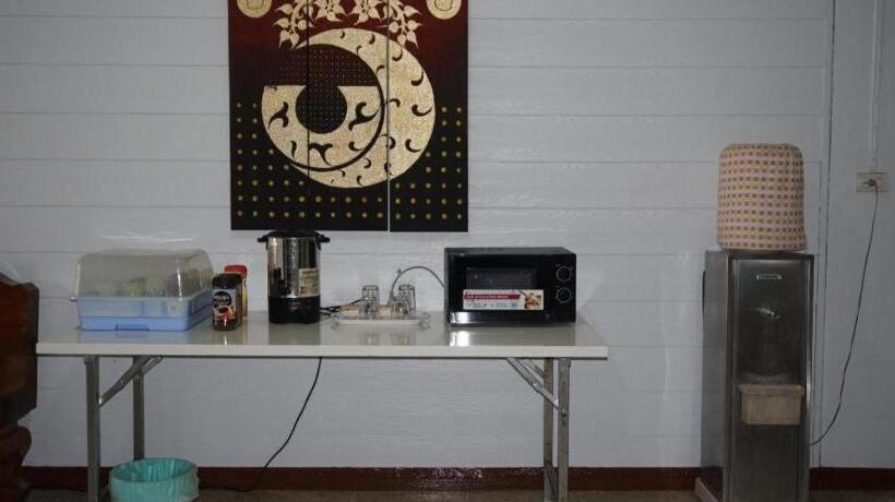 호텔 Parichart Place