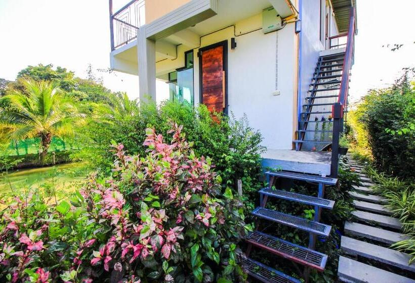 هتل Plernsalaya Resort