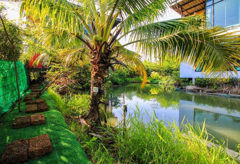 هتل Plernsalaya Resort