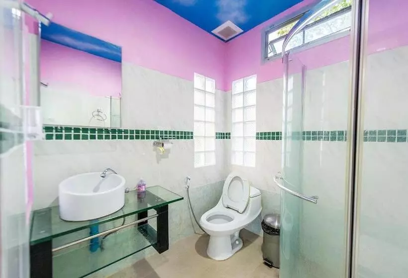 Hotelli Poomvarin Resort