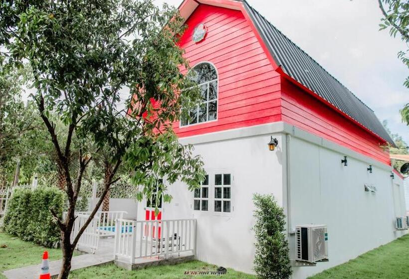 Hotel Poomvarin Resort