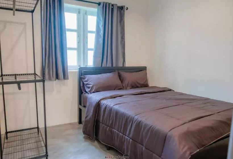 Hotelli Poomvarin Resort