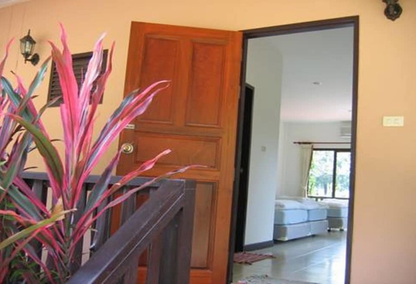 Отель Saksupha Resort