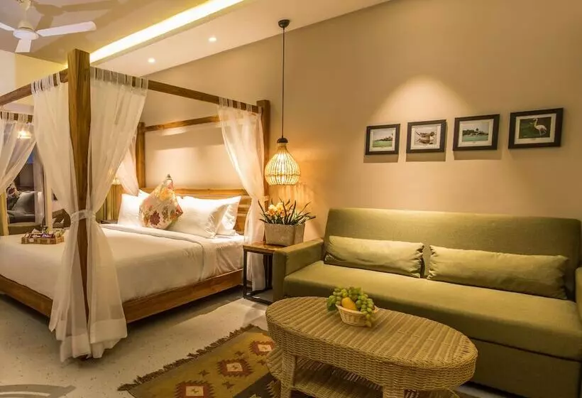 ホテル Swosti Chilika Resort