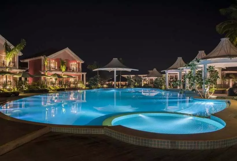 ホテル Swosti Chilika Resort