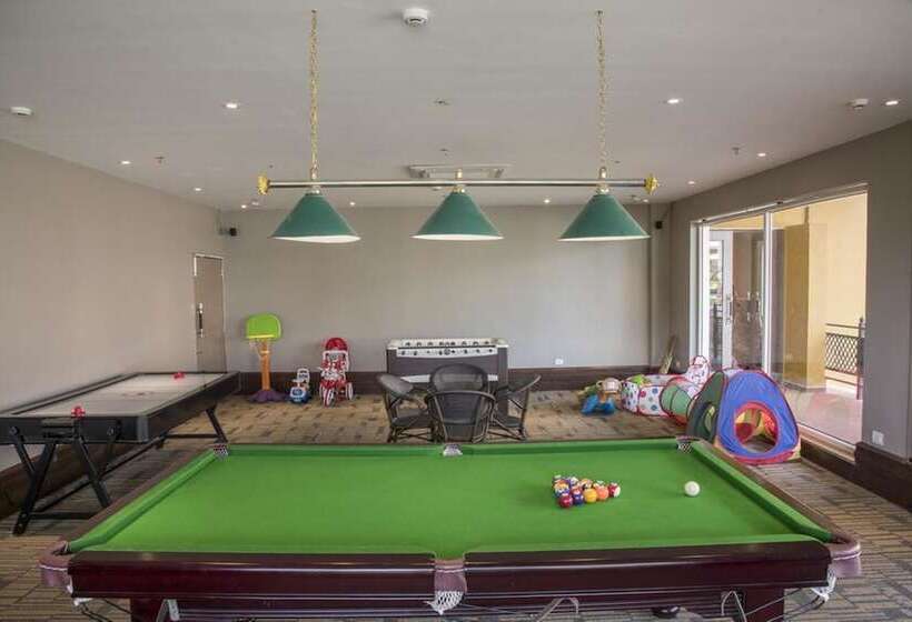 בית מלון כפרי Swosti Chilika Resort