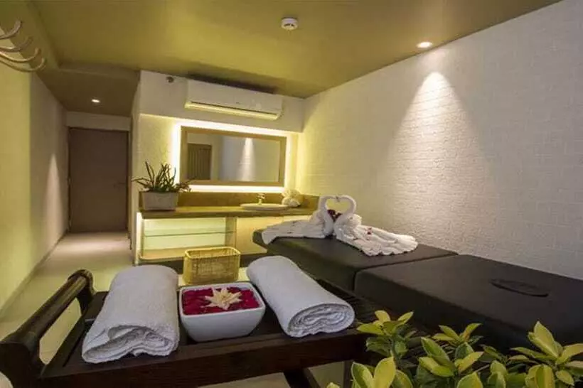 ホテル Swosti Chilika Resort