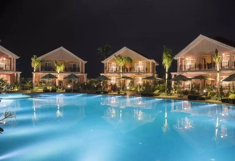 ホテル Swosti Chilika Resort