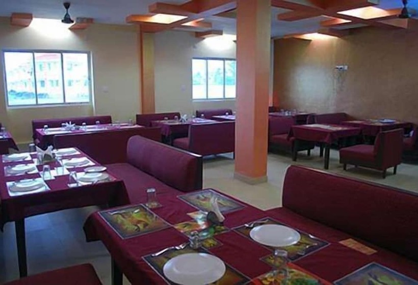 בית מלון כפרי United 21 Beach View Mandarmoni