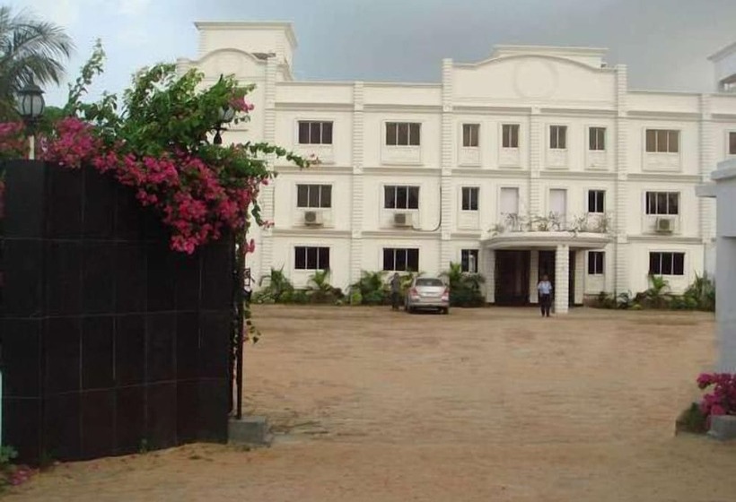 בית מלון כפרי United 21 Beach View Mandarmoni