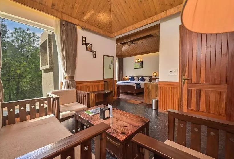 Jungle Lodge Resort