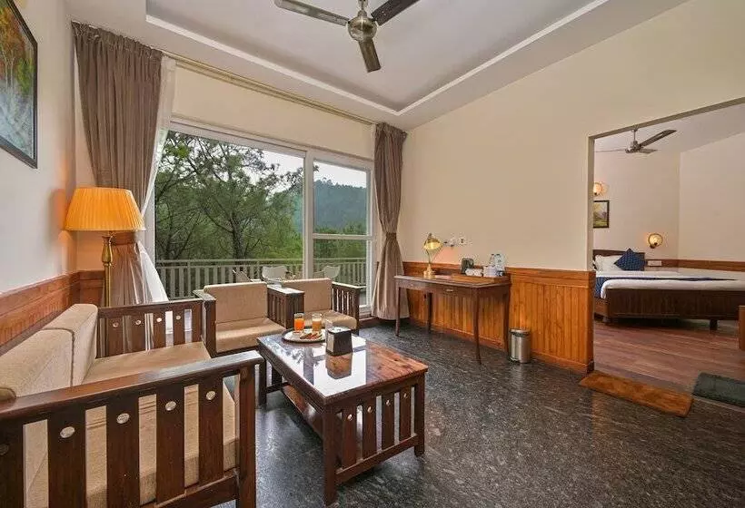Jungle Lodge Resort