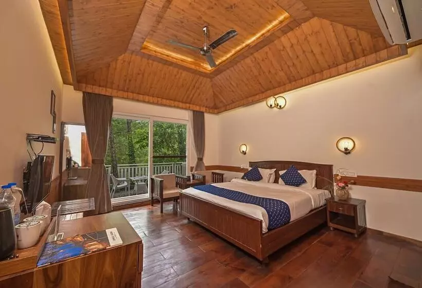 Jungle Lodge Resort