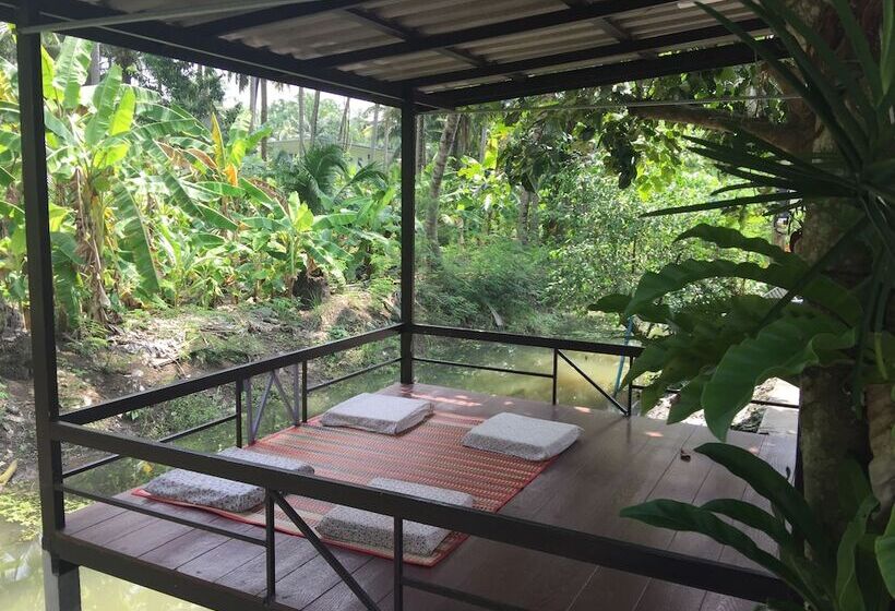 פנסיון Baan Phor Bang Kon Tee