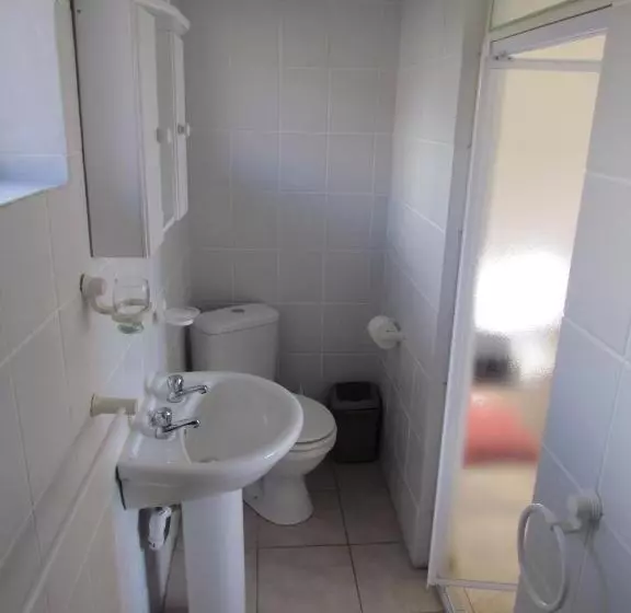 Majatalo Blue Horizon Bay Guest House