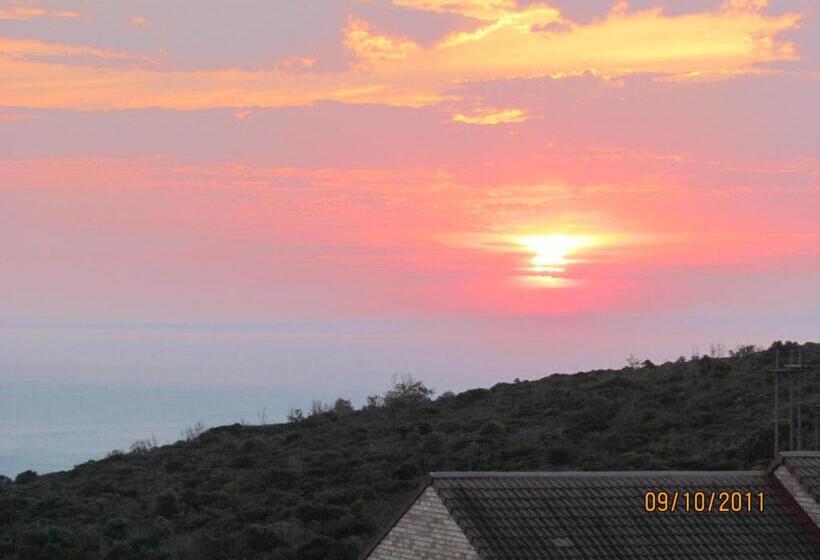 بنسيون Blue Horizon Bay Guest House