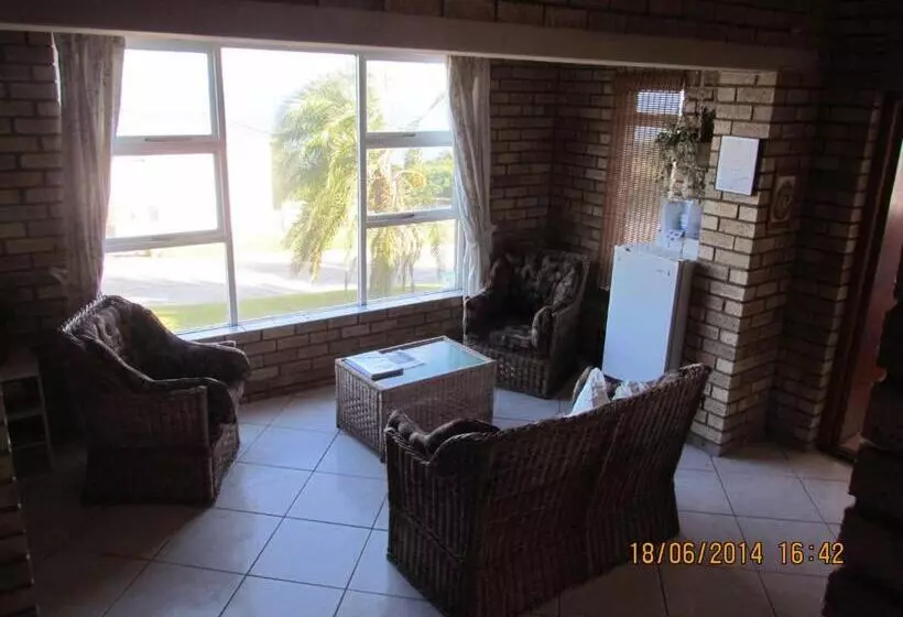 Majatalo Blue Horizon Bay Guest House