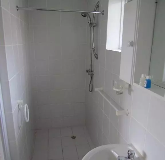 Majatalo Blue Horizon Bay Guest House