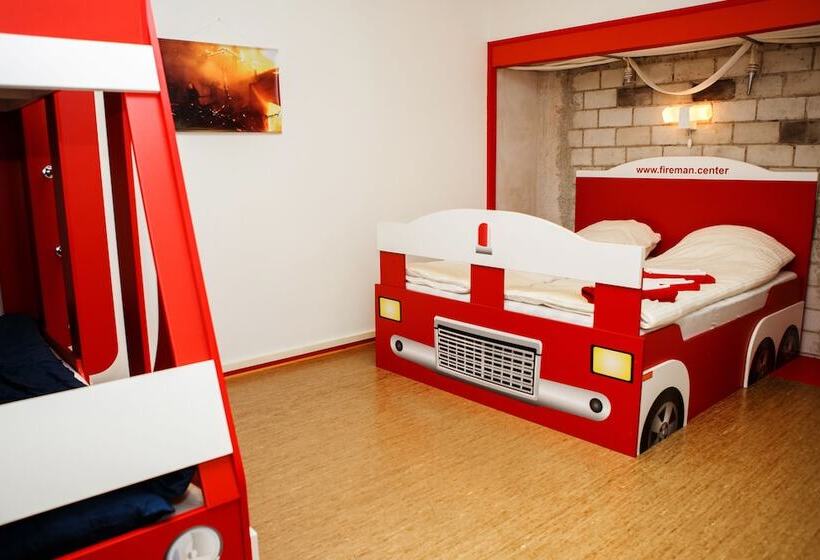 פנסיון Fireman Center