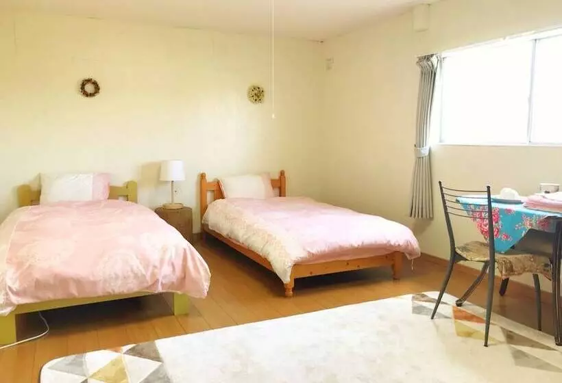 Majatalo Heart N Tree