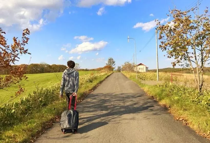 Majatalo Heart N Tree