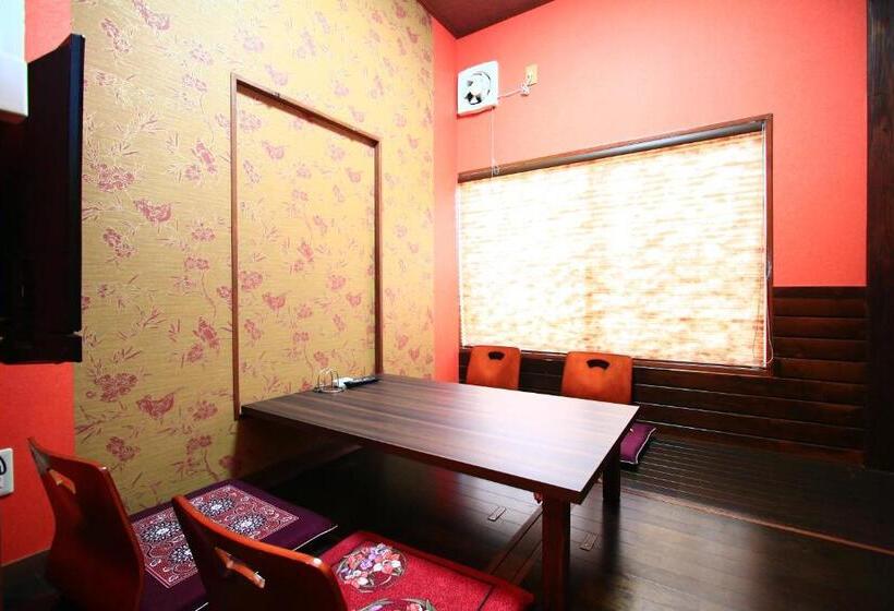 펜션 Kominkanoyado Tarumizu