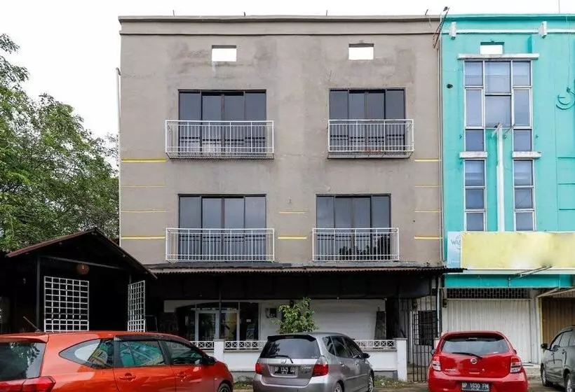 Majatalo Reddoorz Plus @ Batam Center