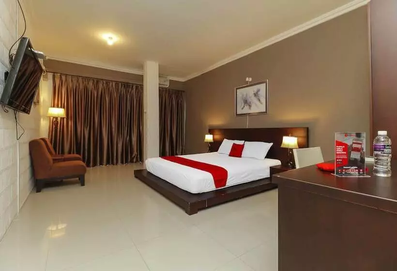 Majatalo Reddoorz Plus @ Batam Center