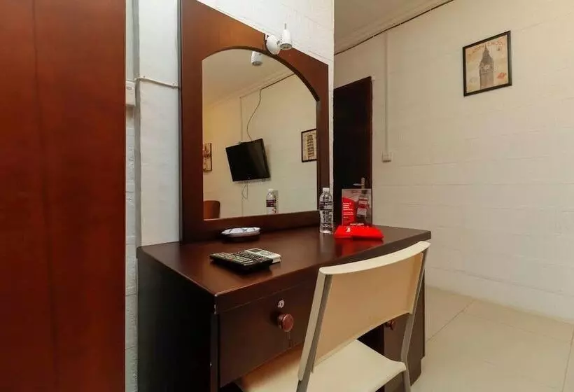 Majatalo Reddoorz Plus @ Batam Center