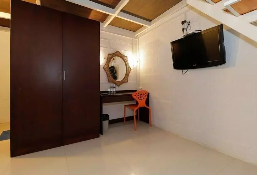 Majatalo Reddoorz Plus @ Batam Center
